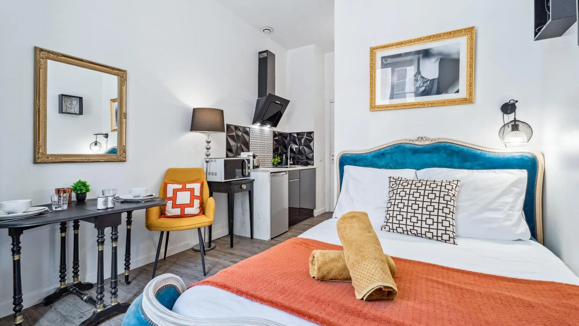 A 2 Pas De La Mer - Climatisation - Wifi - Cuisine - Tramway Nice Apartment
